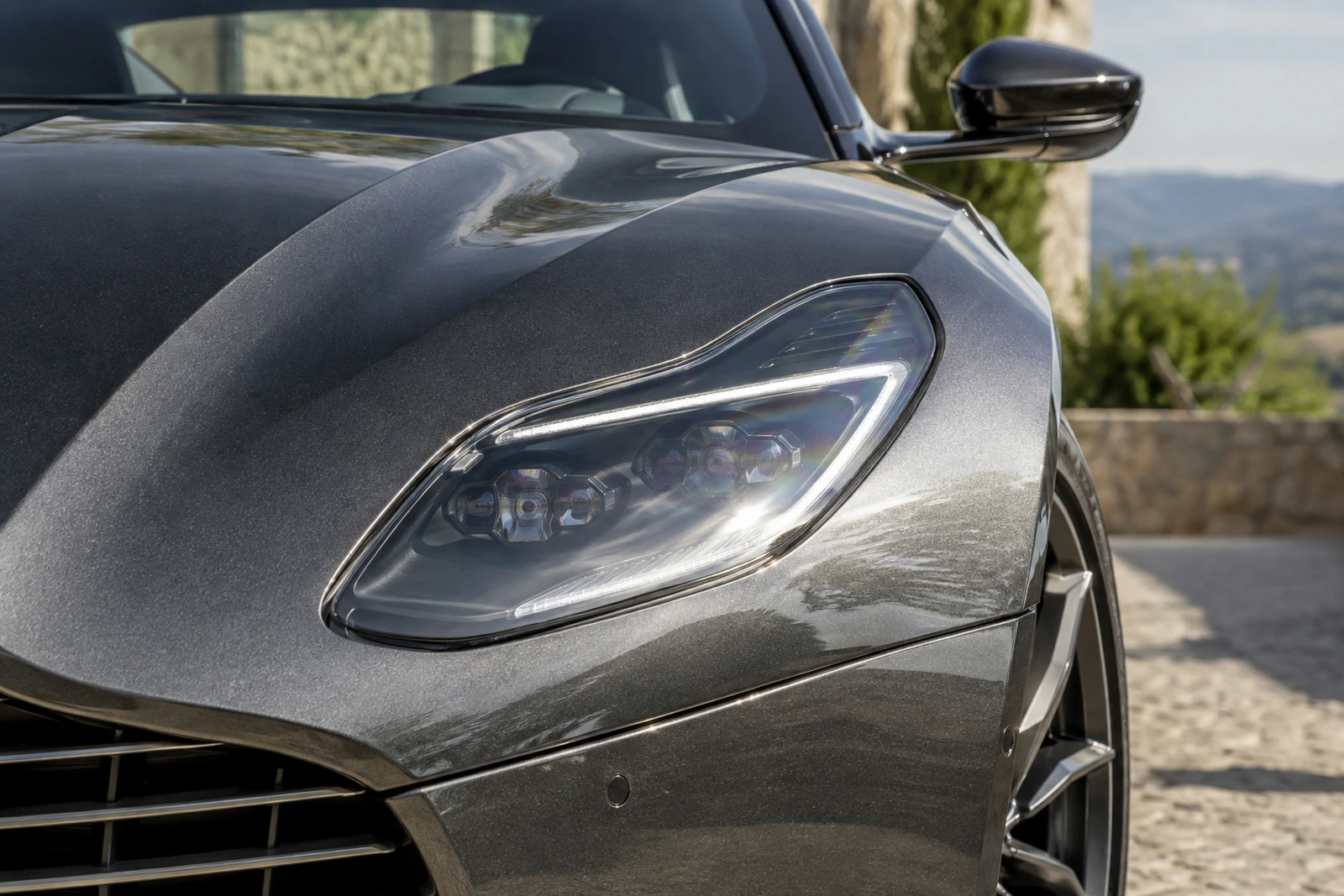 АВТО 1007900 Астон Мартин DB11 графитовый Фара и крыло