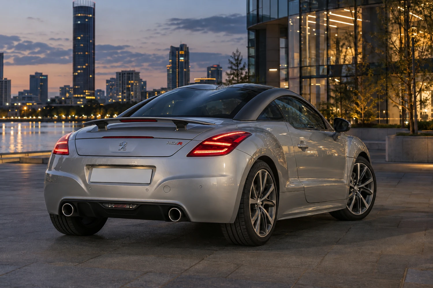 АВТО 1007348 Peugeot RCZ R серебристый Екатеринбург