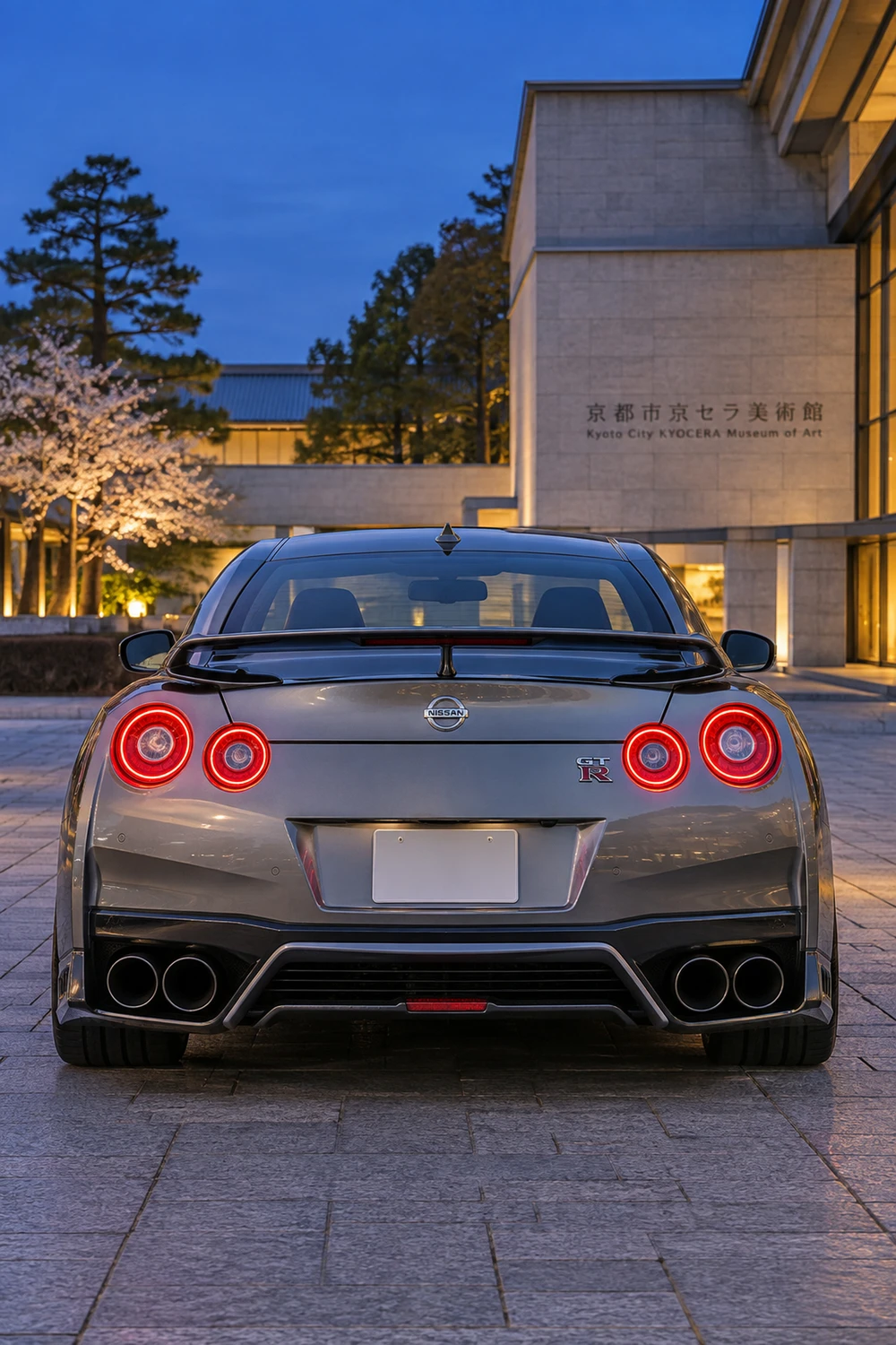АВТО 1006920 Nissan GTR R35 серый Киото