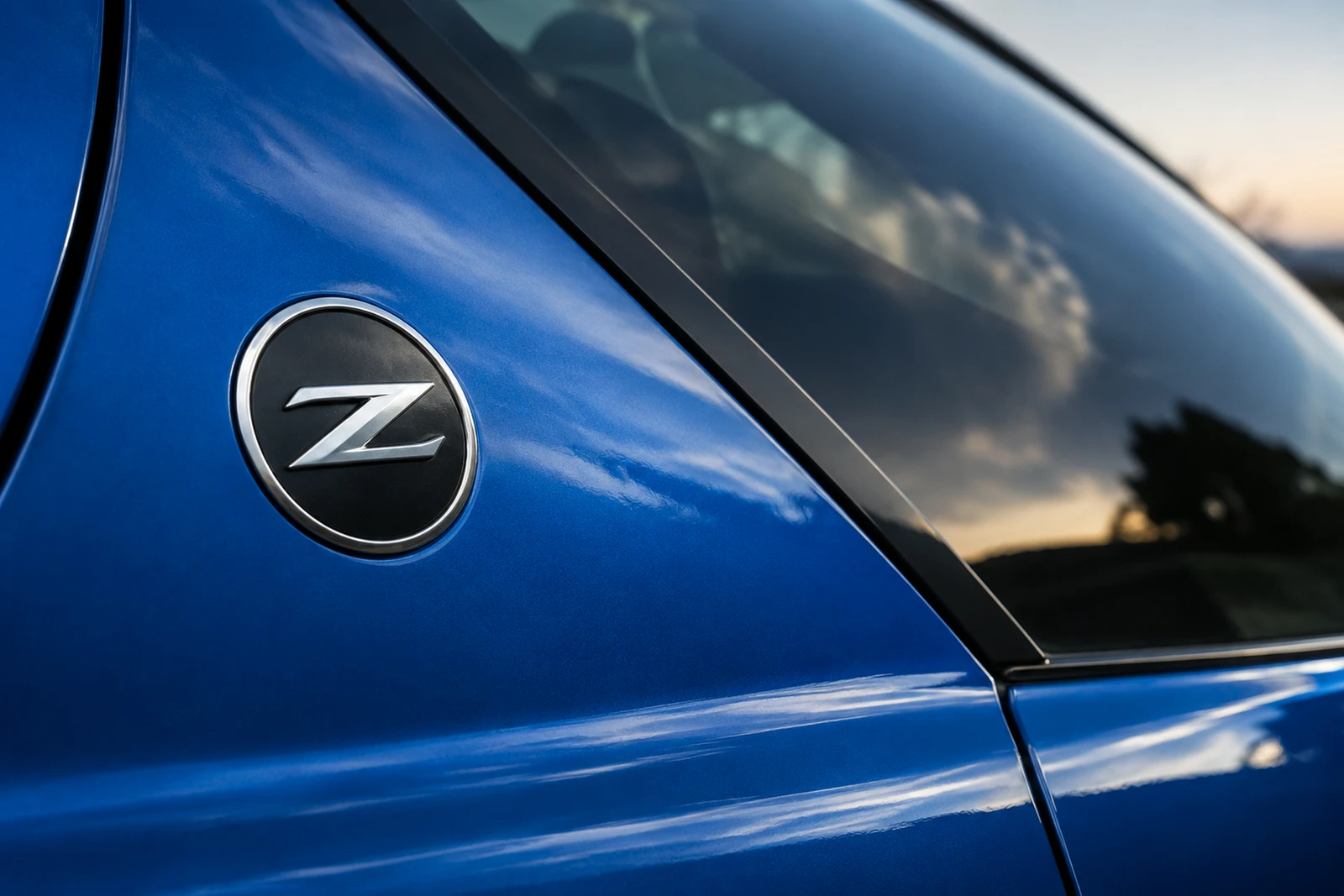 АВТО 1008092 Ниссан Z Круглый значок Z