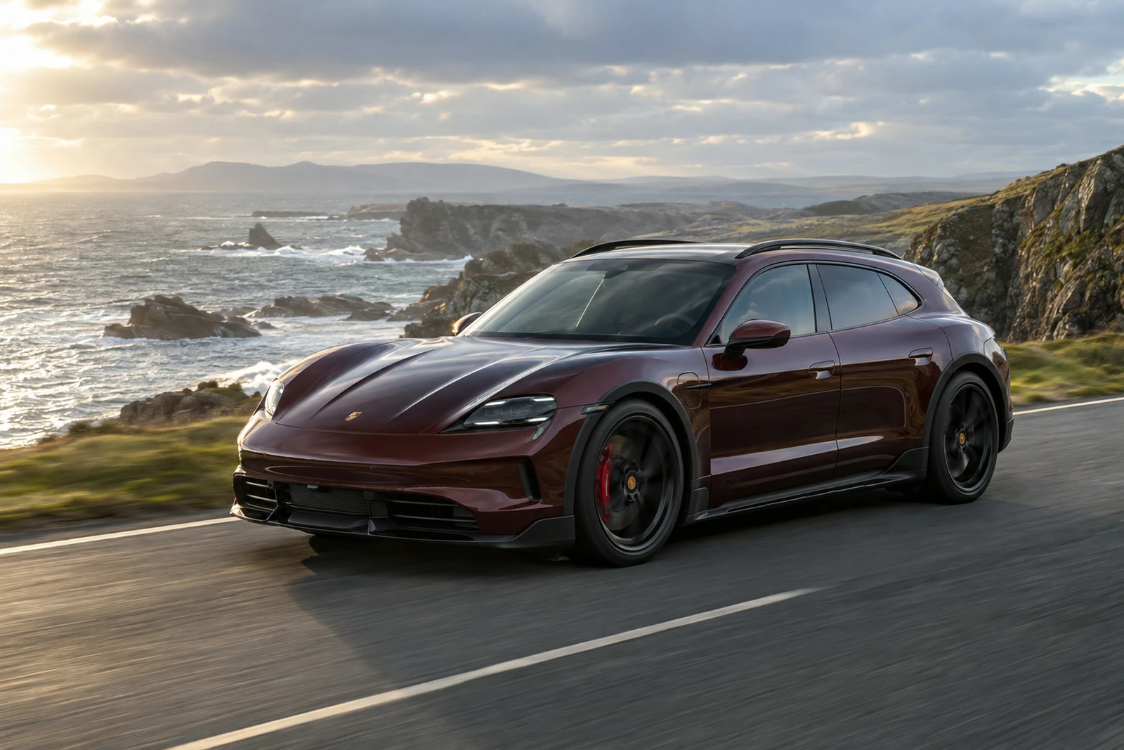 АВТО 1007670 бордовый Porsche Taycan Sport Turismo на побережье