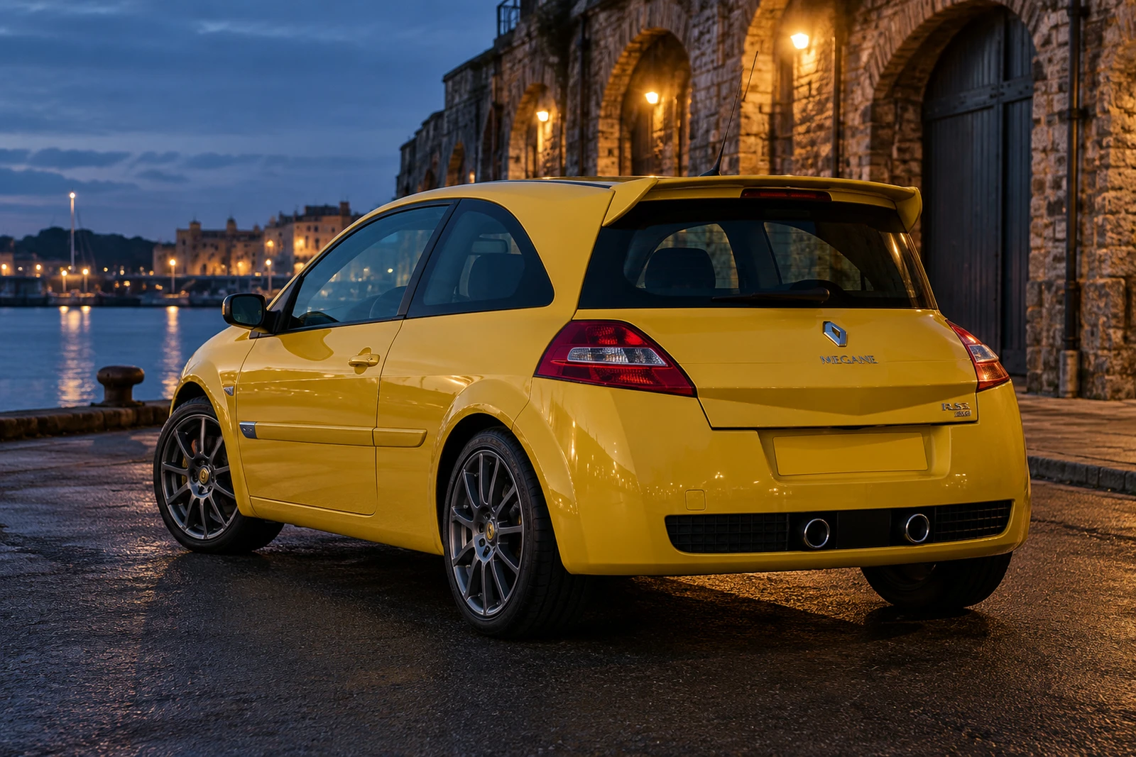 АВТО 1008254 Рено Меган R26 жёлтый Портовые арки