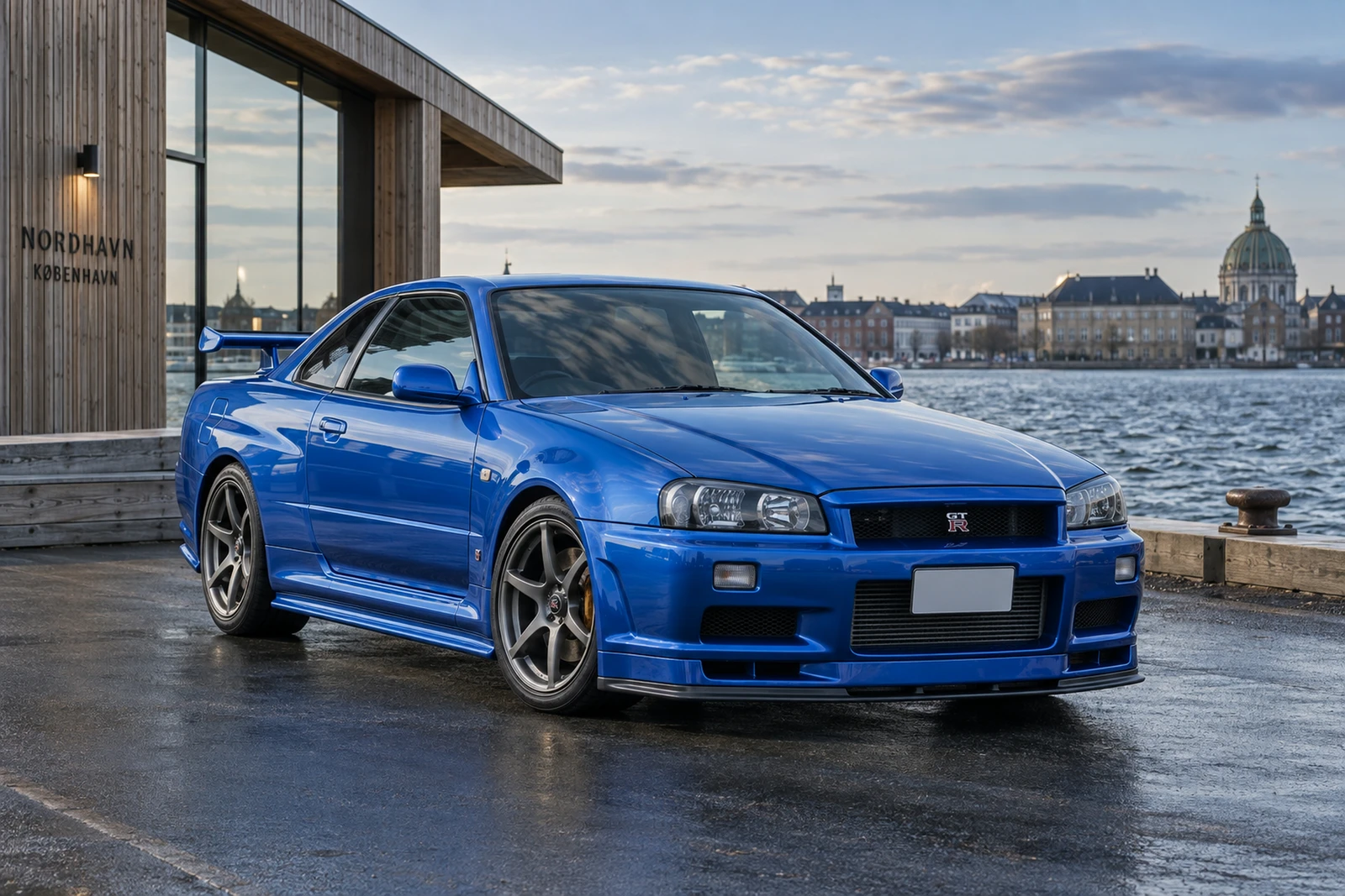 АВТО 1008594 Ниссан Skyline GTR R34 синий Копенгагенская деревянная набережная