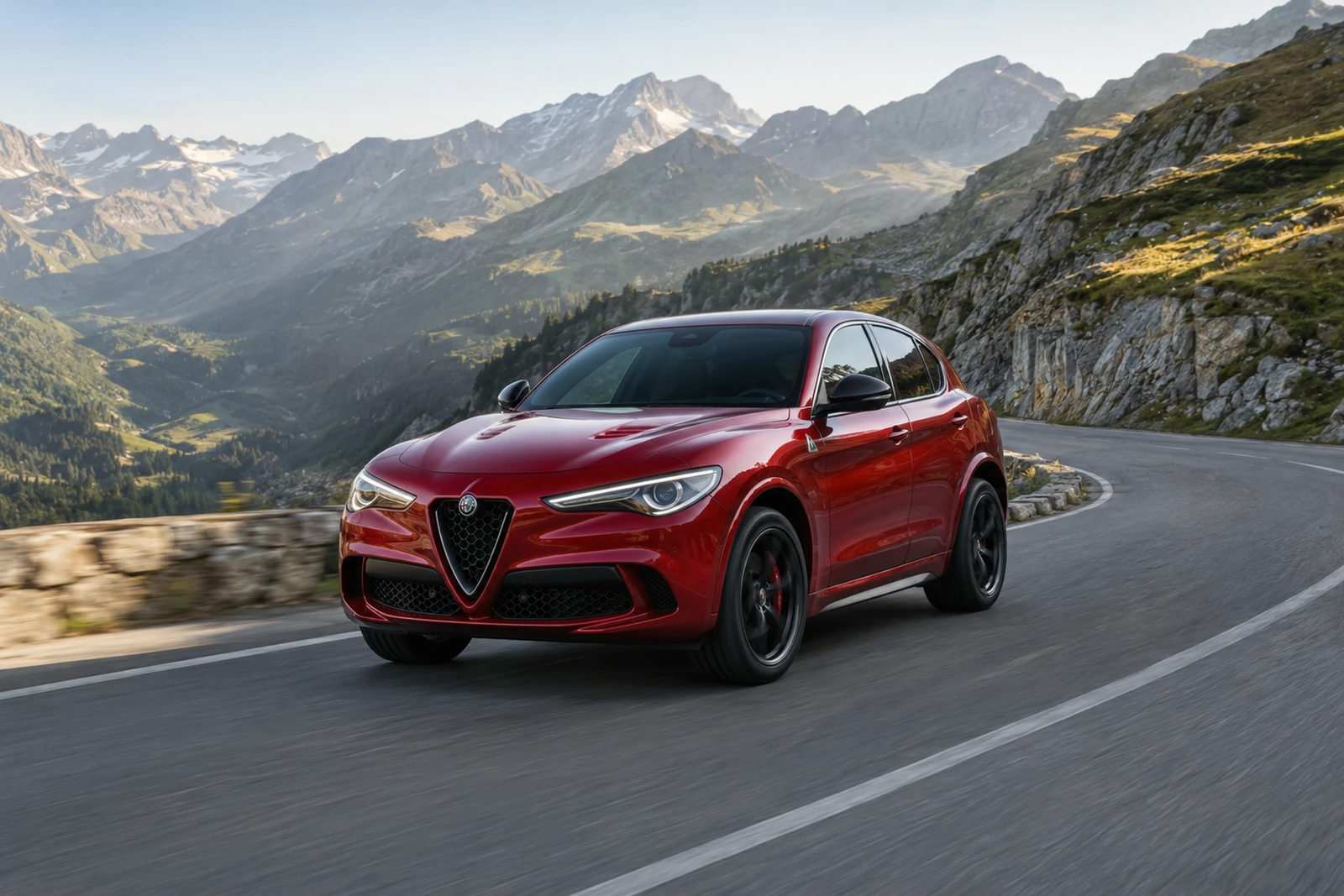 АВТО 1007582 красный Alfa Romeo Stelvio Quadrifoglio на горной дороге