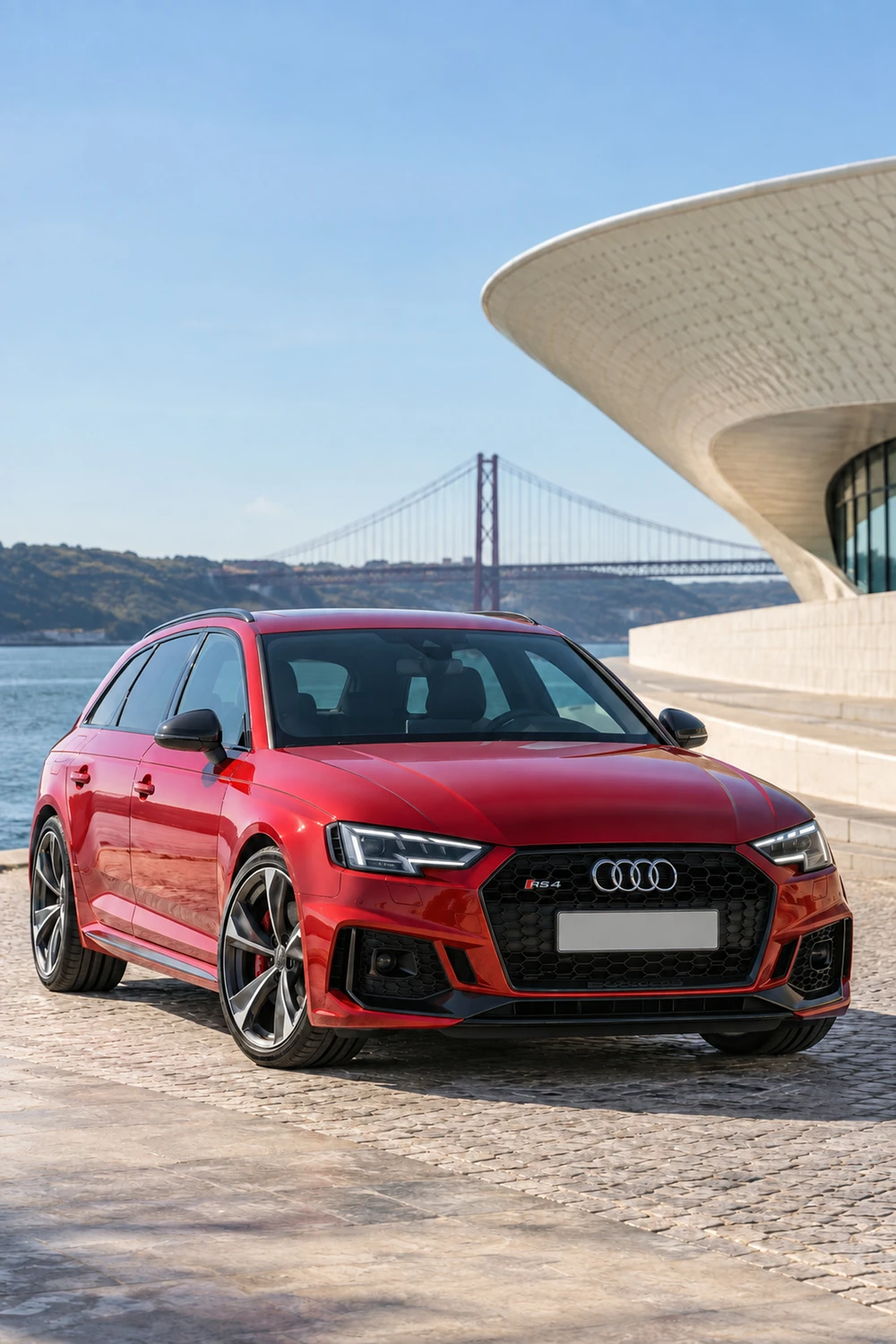 АВТО 1006886 Audi RS4 Avant B9 красный Лиссабон