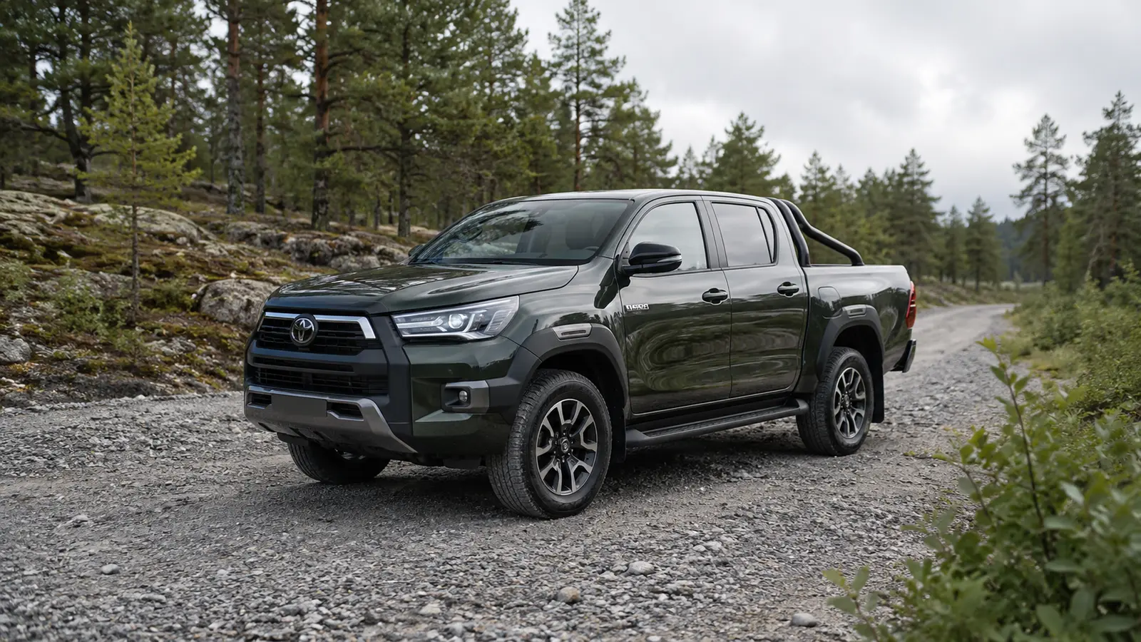 АВТО 1000044 зелёный Toyota Hilux в лесу