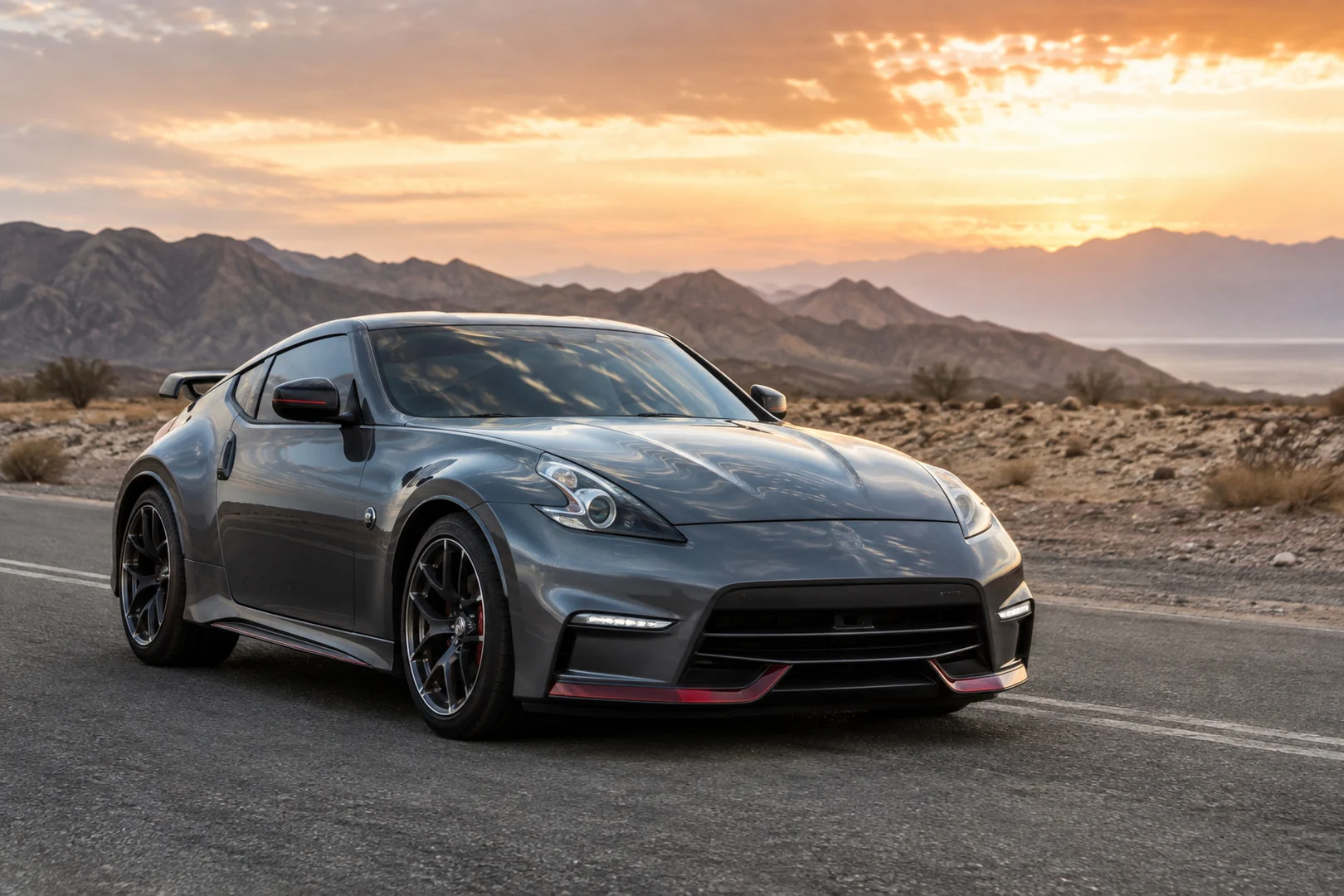 АВТО 1008737 Nissan 370Z Nismo серый пустынная