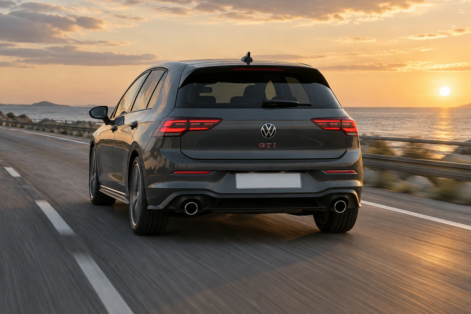 АВТО 1007838 Фольксваген Гольф GTI графитовый Прибрежная дорога