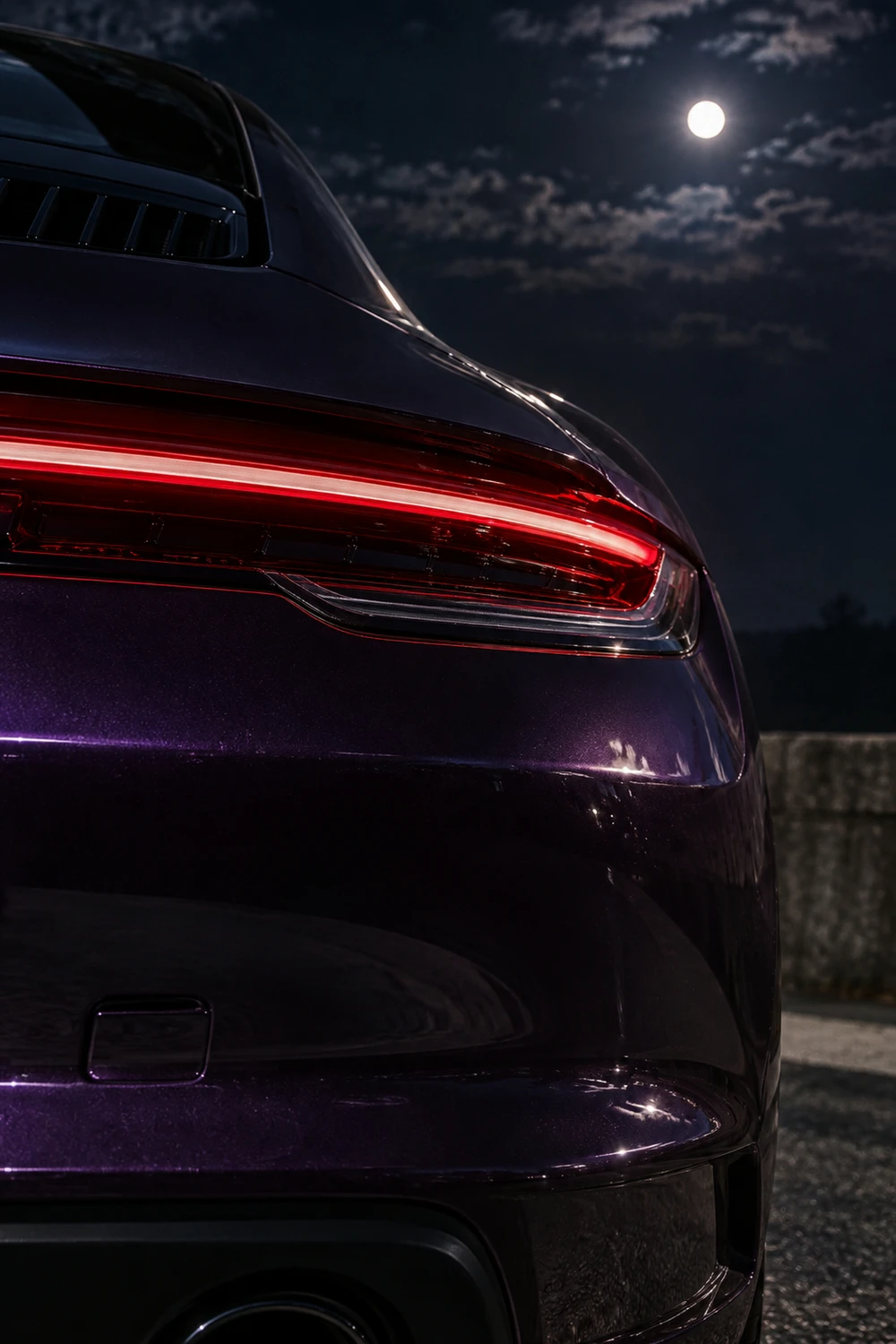 АВТО 1006731 Porsche 911 992 фиолетовый дуга заднего света