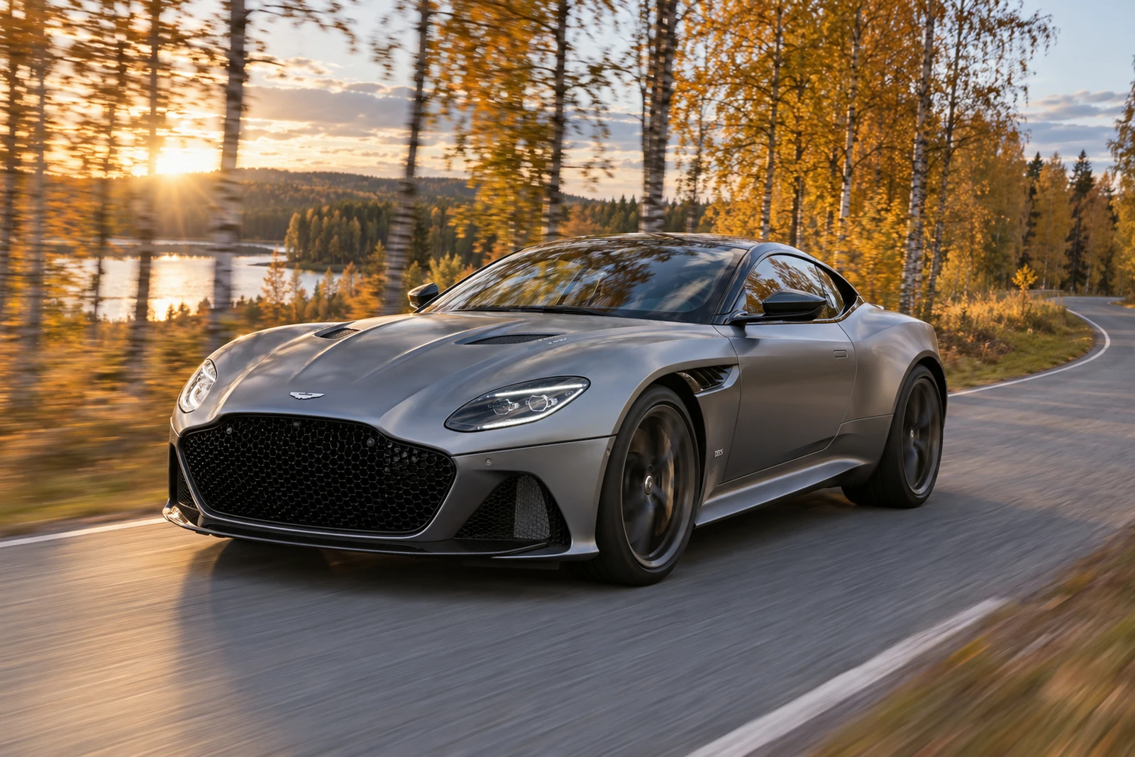 АВТО 1008654 Астон Мартин DBS Superleggera серый Осенняя берёзовая дорога