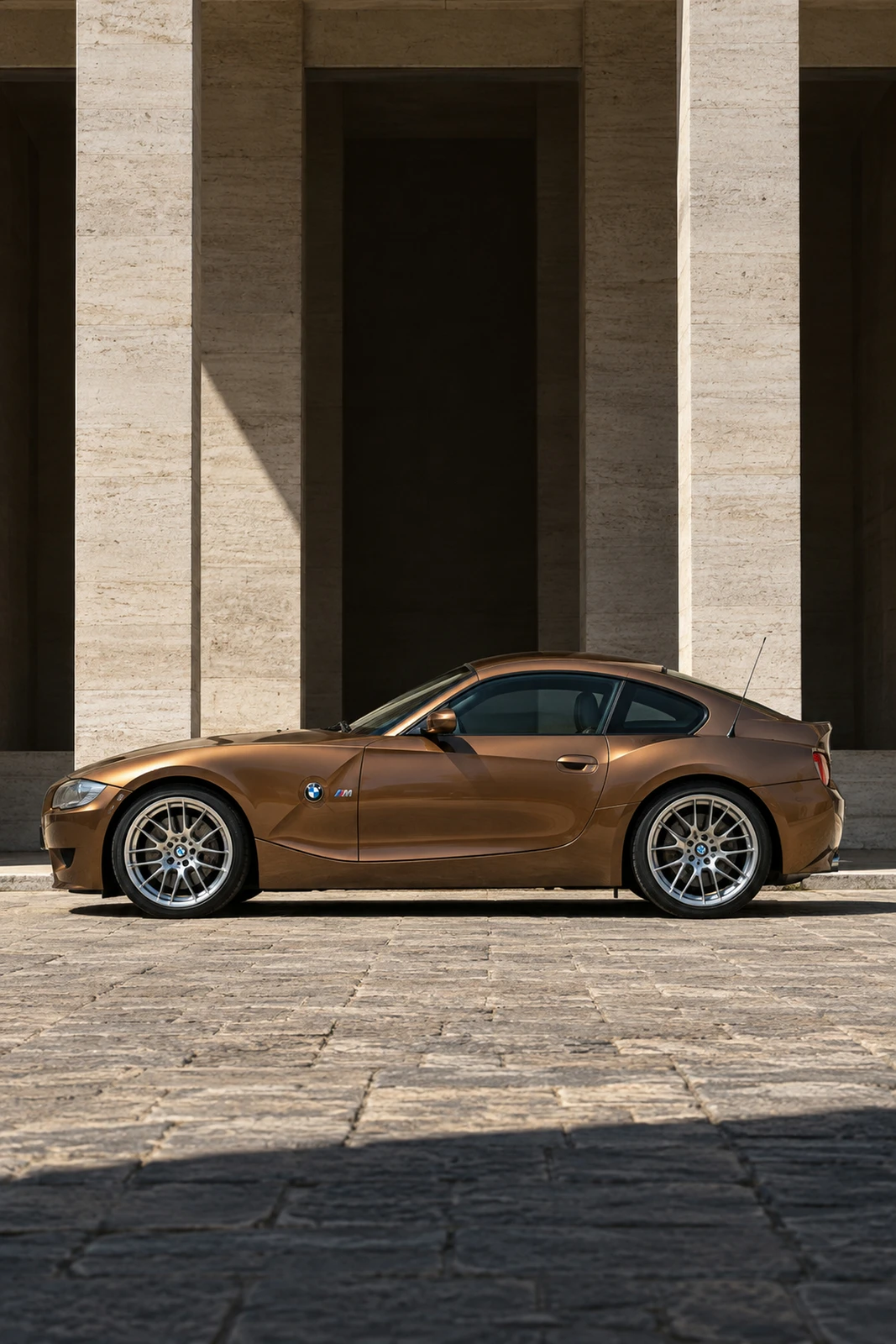 АВТО 1008347 БМВ Z4 M Бронзовый Каменная галерея