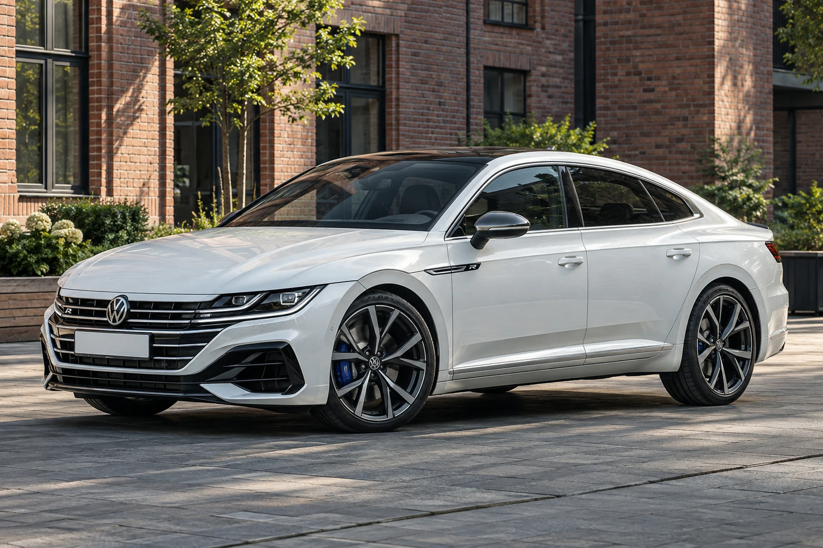АВТО 1008104 Фольксваген Артеон белый Москва