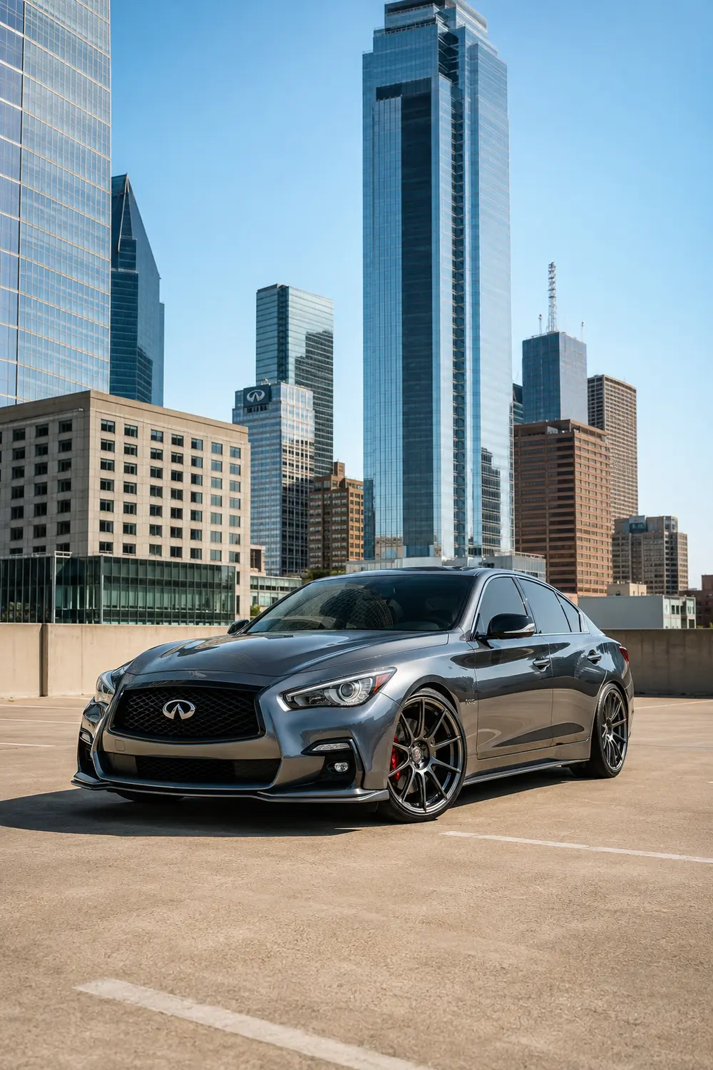 АВТО 1003954 серый Infiniti Q50 Red Sport в солнечном Далласе