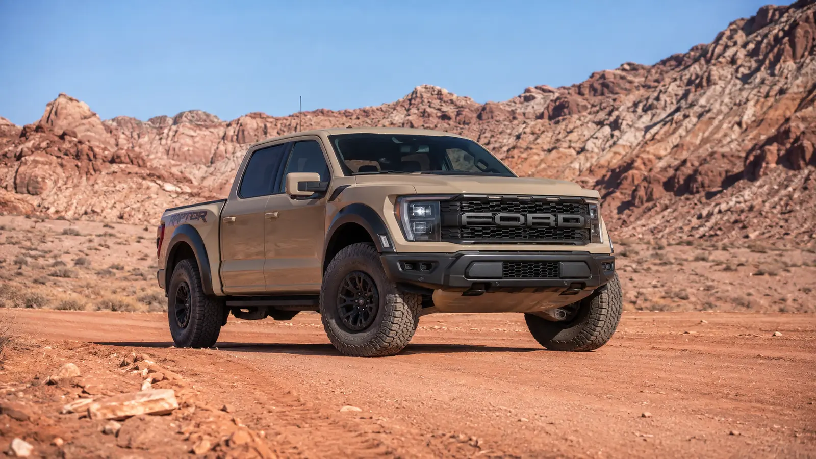 АВТО 1000228 песочный Ford F-150 Raptor в красной пустыне