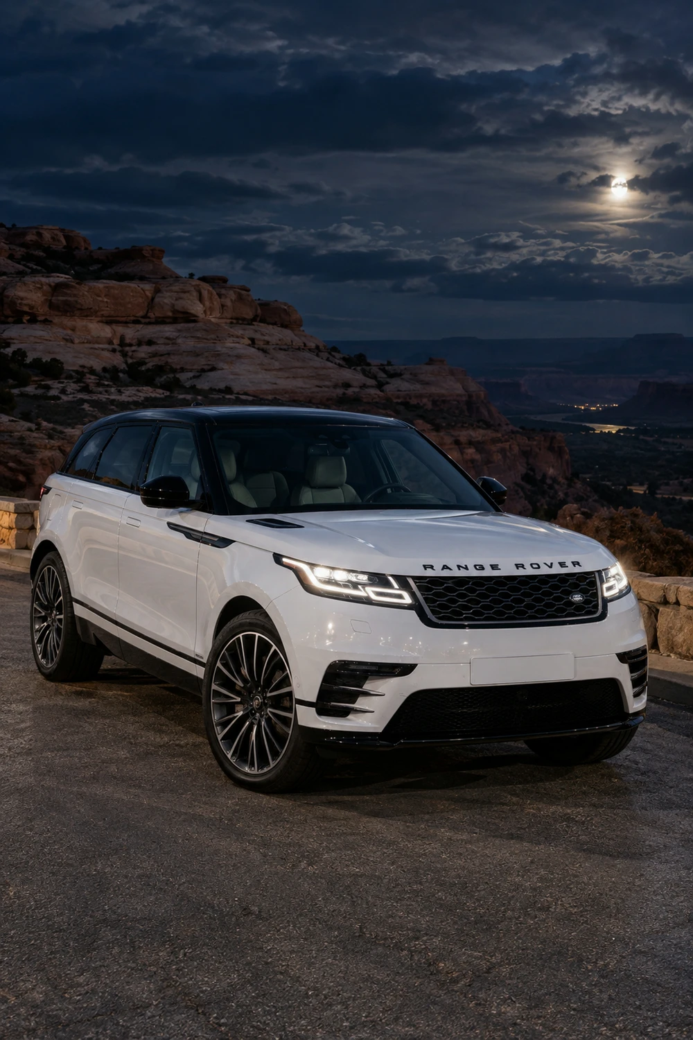 АВТО 1006918 Range Rover Velar белый лунный песчаник
