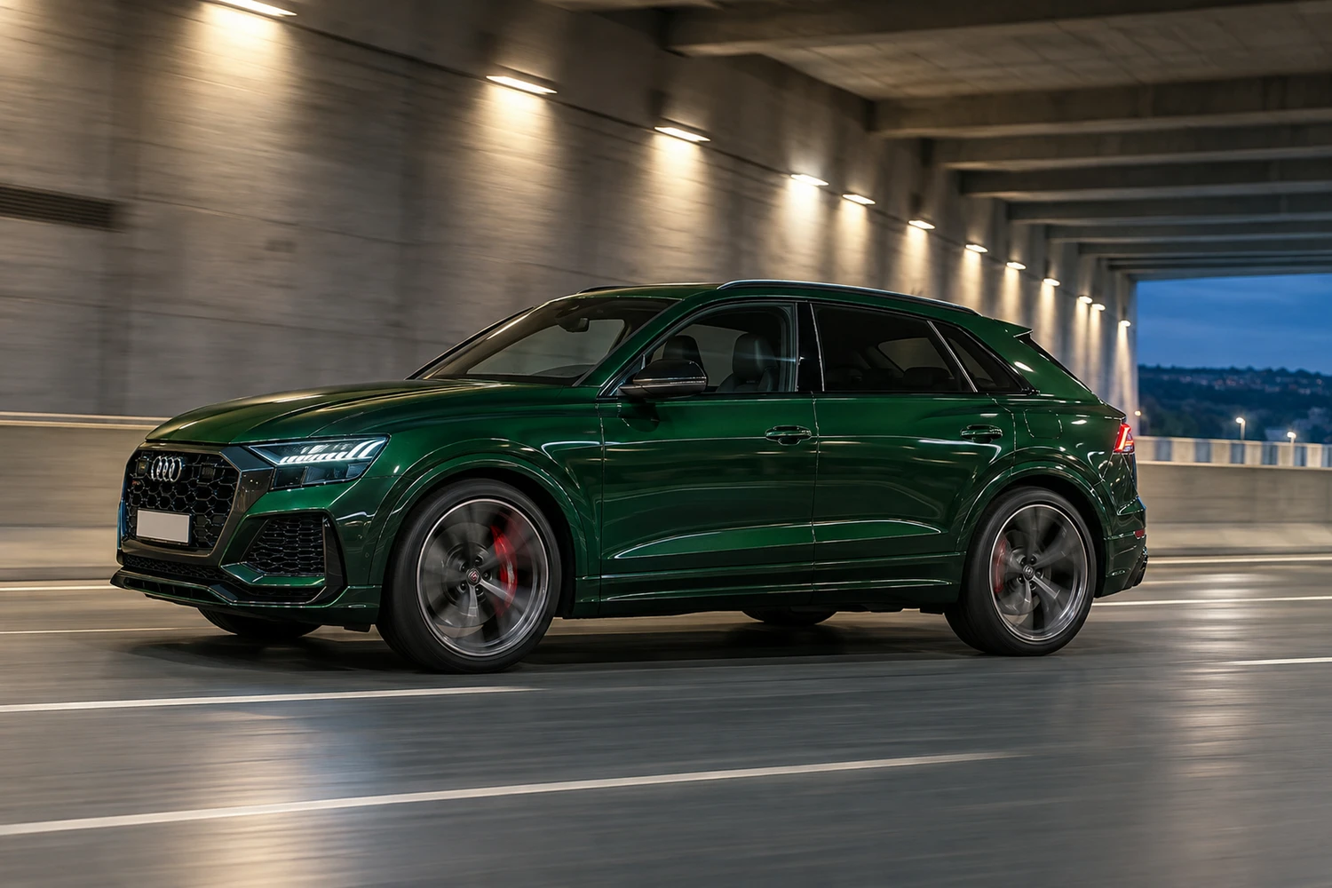АВТО 1006917 Audi RSQ8 зелёный бетонный тоннель