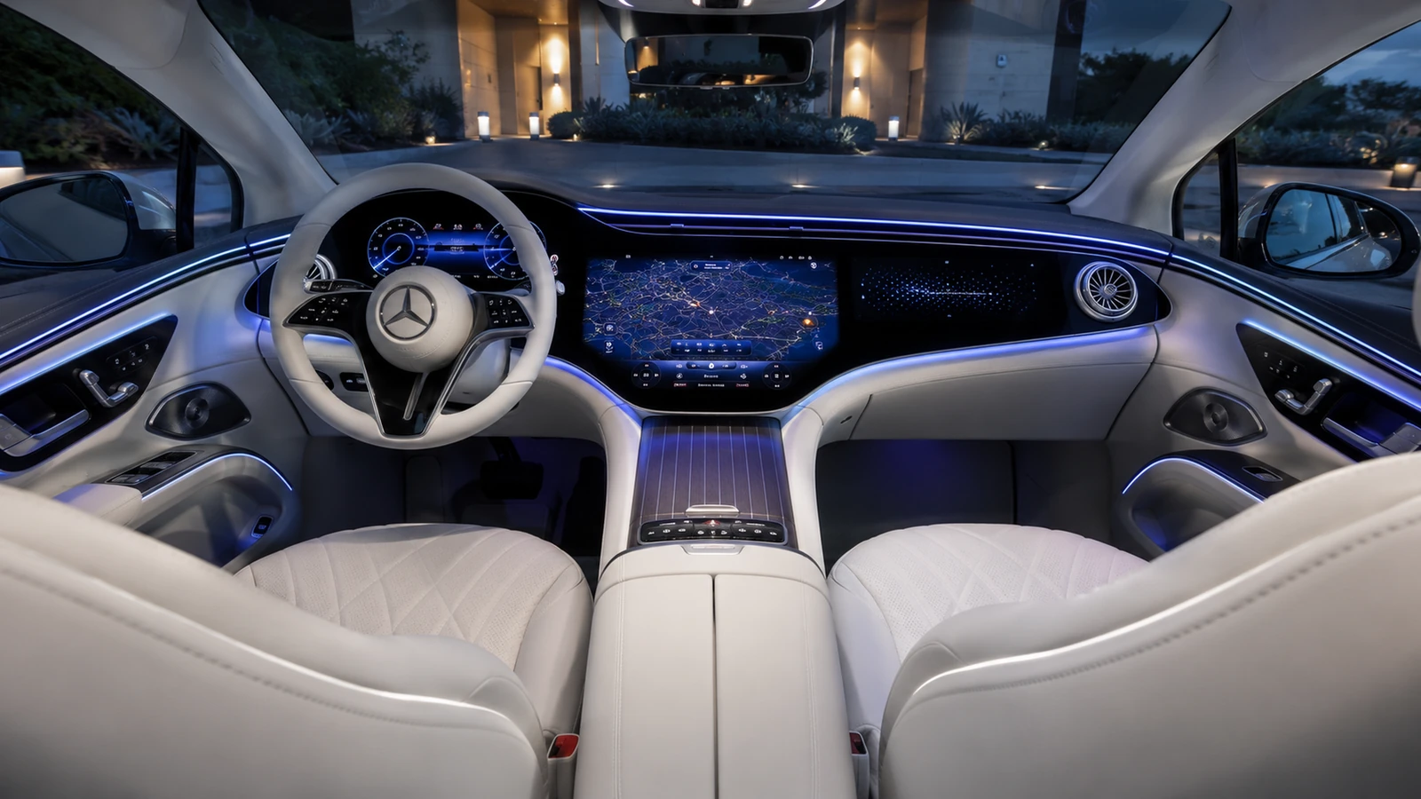 АВТО 1001266 салон Mercedes EQS с белой кожей
