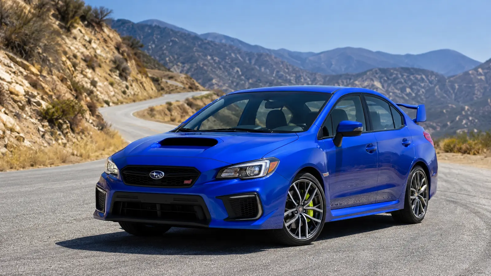 АВТО 1000448 синий Subaru WRX STI на горной дороге