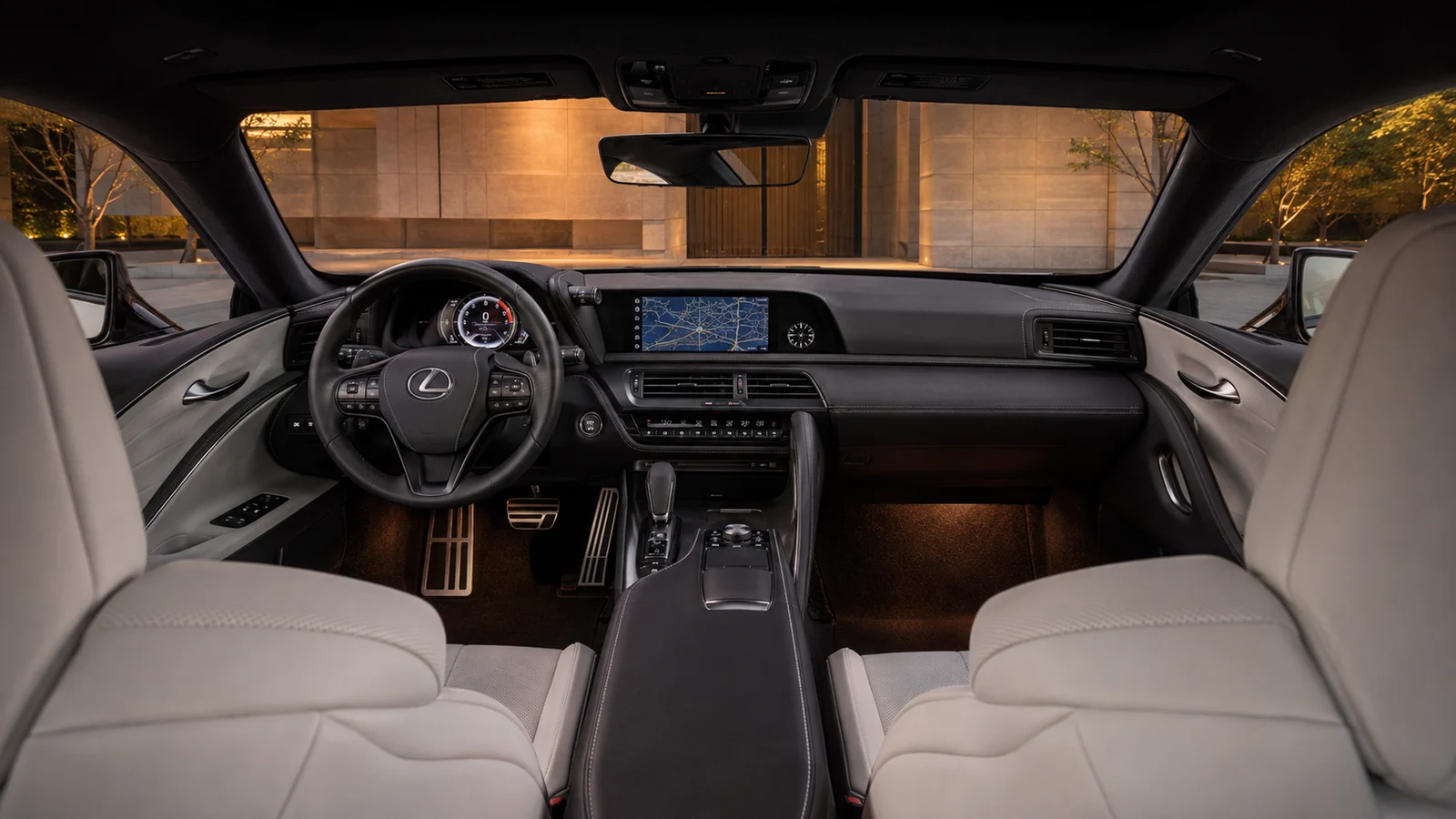 АВТО 1001245 салон Lexus LC с белой кожей